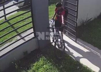 Robó una bicicleta en un descuido, lo buscaron y lo detuvieron en un asentamiento de Rafaela