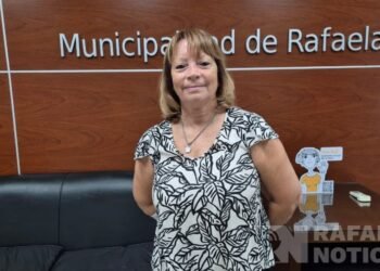 Becchio: “Queremos garantizar que los chicos comiencen las clases con sus útiles”