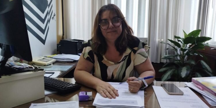 El plan que logró bajar el ausentismo y modernizar el municipio