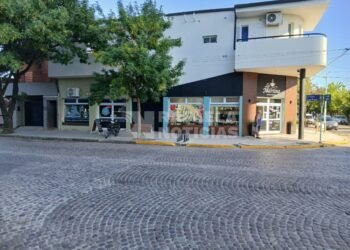 “¿Quién va a tomar un café así?”: una comerciante redujo horarios por miedo e inseguridad