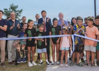 Pullaro inauguró la ciclovía sur de Laguna Paiva, hecha con fondos provinciales