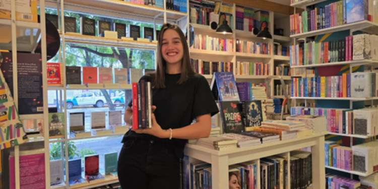 Cuatro libros para aprovechar el final de las vacaciones con Pura Letra