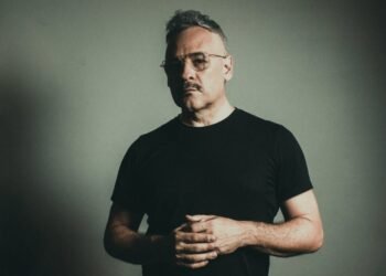 “Apuntes para un Cabaret”: una propuesta escénica para pensar el presente desde la experimentación