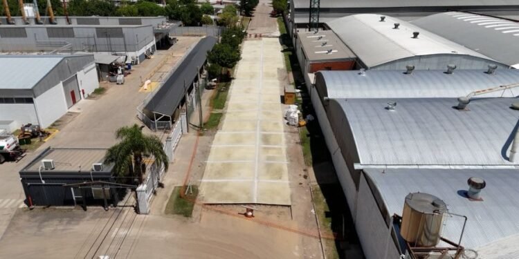 Avanza el pavimento en calle Cerdán: hormigonaron el primer tramo hacia Zavalla