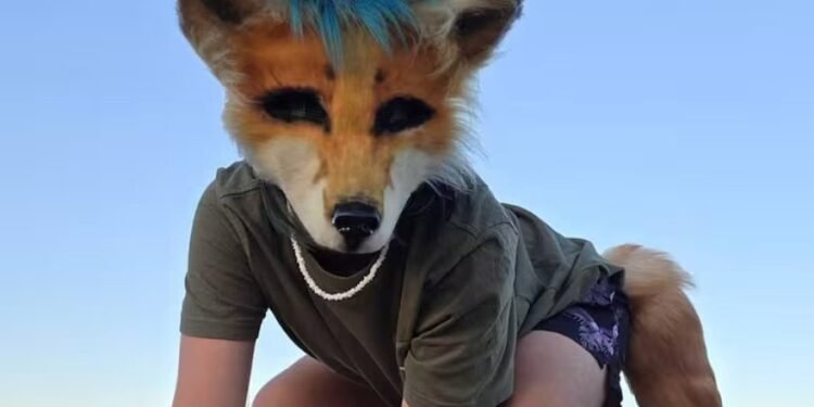 «Escuela de Therians» en Rafaela y encuentros en la Plaza 25 de Mayo: ¿qué se sabe?