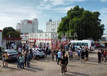 Lácteos Verónica: trabajadores y comunidad de Lehmann se movilizaron en defensa de las fuentes de trabajo