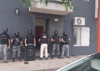 Allanamientos de la PDI en Esperanza y Helvecia: detuvieron a un hombre por microtráfico