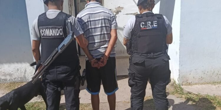 ¿Con qué intenciones?: Entró a una casa armado con un cuchillo y terminó tras las rejas.