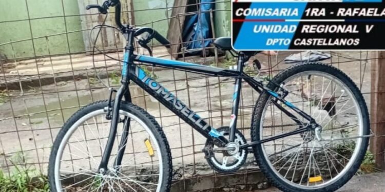 Un menor robó una bicicleta y su tía la entregó a la Policía