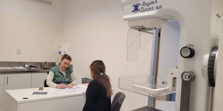 Santa Fe refuerza la lucha contra el cáncer: más de 1.700 pacientes accedieron a tratamientos en 2025