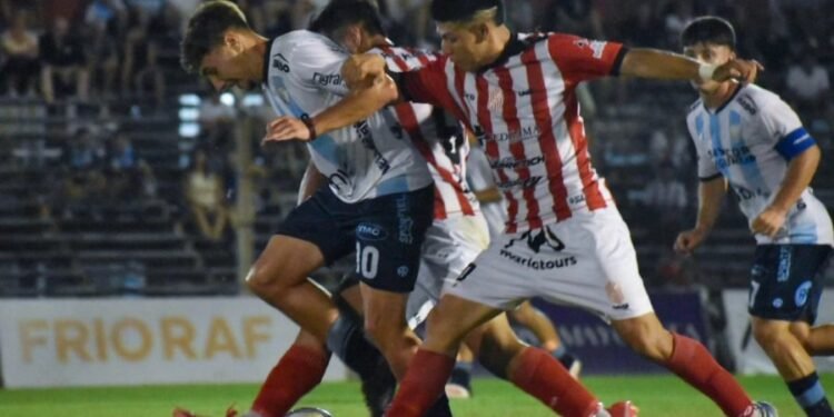 Copa Departamento Castellanos: 9 de Julio y Atlético igualaron sin goles en el partido inaugural