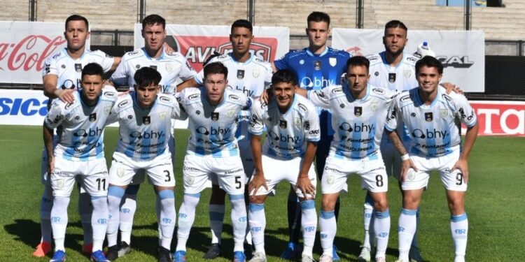 Sobre el final, Atlético de Rafaela le ganó a Chacarita de visitante