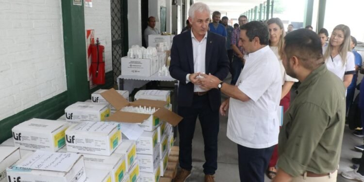 Tucumán agradeció la solidaridad del Gobierno de Santa Fe por el envío de 40 mil repelentes
