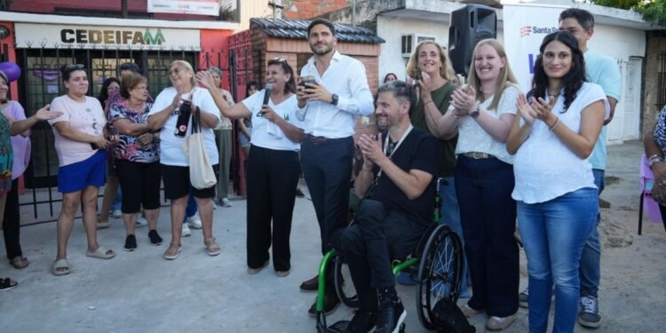 Plan Abre: Pullaro inauguró la ampliación de un centro comunitario para mujeres y familias en Rosario