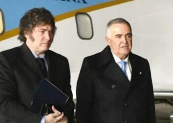 Milei viaja a Tucumán para un foro económico con fuerte operativo de seguridad