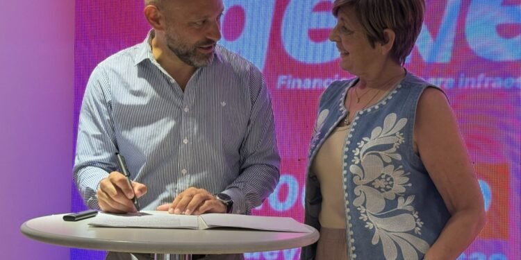 Durante Expoagro, Santa Fe firmó convenios por $331 millones para potenciar la infraestructura productiva de empresas