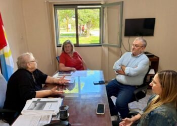 Por gestión del senador provincial y la comuna local, Vila recupera el equipo informático del registro civil