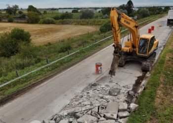 La Provincia reconstruye el Camino de la Cremería, un eje clave para el tráfico portuario en San Lorenzo