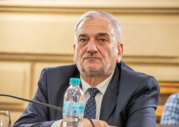 El Senado santafesino dio media sanción a un proyecto para reforzar la seguridad en el uso de tarjetas