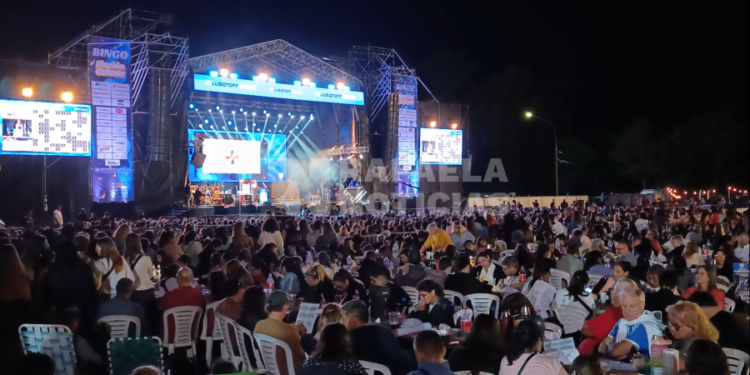 Multitudinaria convocatoria en el primer Bingo “Ilusión Celeste” de Atlético