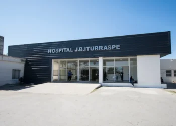 Frontera: un joven fue baleado en la puerta de su casa