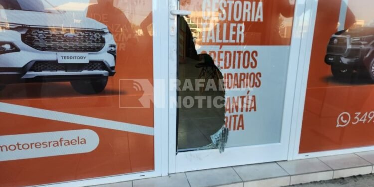 Robaron en una concesionaria: un menor sustrajo dinero y celulares