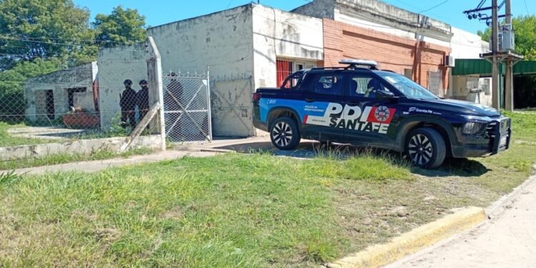 San Cristóbal: PDI detuvo a cuatro personas y secuestró drogas y armas de fuego.