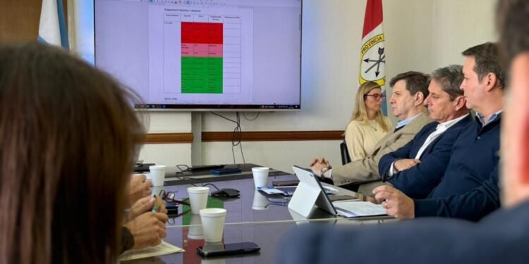 La Comisión de Emergencia Agropecuaria recomendó declarar la emergencia en 16 distritos santafesinos por las inundaciones