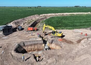 Para fortalecer la producción y el drenaje: Provincia intensifica las obras hídricas sobre el Bajo Peretti