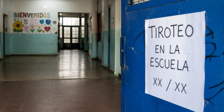 ¿De qué ciudad es la familia que deberá pagar la millonaria multa por las amenazas en escuelas?
