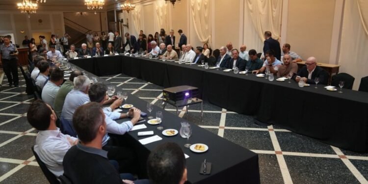 Santa Fe lanzó Operativo Cosecha 2026 y ya hay fuerte adhesión el sistema Stop 5.0 para ordenar el ingreso de camiones a los puertos