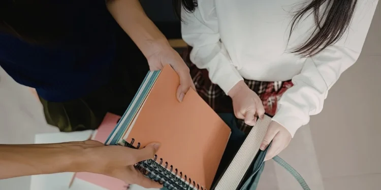 Pago extra Refuerzo de hasta $85.000 en la Ayuda Escolar: cómo se cobra en 2026