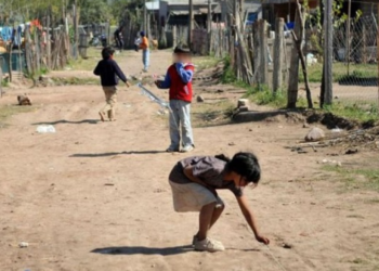 Pobreza infantil en Argentina: casi 6 de cada 10 niños son pobres y el 30% no accede a una alimentación adecuada