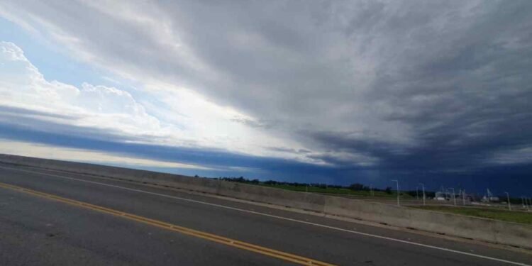 Martes inestable y con alerta amarilla en Rafaela y la región: ¿cuándo viene la tormenta?