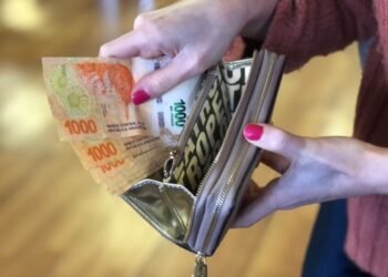 Suben las asignaciones familiares en abril: actualizan montos y límites de ingresos