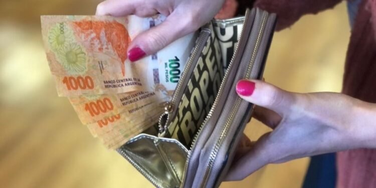 Suben las asignaciones familiares en abril: actualizan montos y límites de ingresos