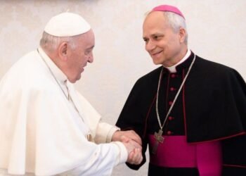 León XIV recuerda a Francisco en el Lunes de Pascua y destaca su legado de fe y amor