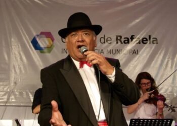 Milonga en el Metro junto a la Orquesta Municipal de Tango