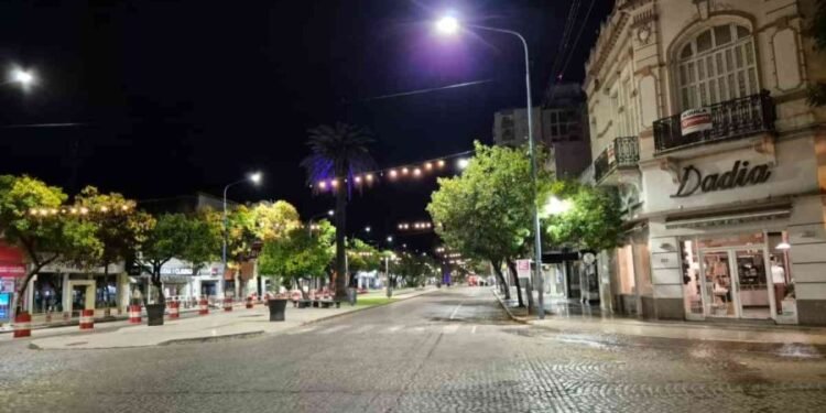 Llegó el frío a la ciudad: qué día de la semana los termómetros marcarán la mínima más extrema