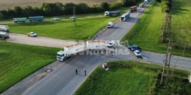 Fuerte accidente en el ingreso a Lehmann generó un corte momentáneo de la Ruta 34