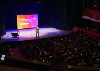 Educación digital: 1.500 directivos, docentes y familias participaron en charlas sobre violencias digitales