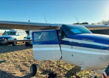 Hallaron una avioneta con droga en un campo santafesino y hay dos detenidos