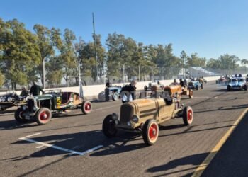 En el autódromo se vive el cierre del Gran Premio de Baquets