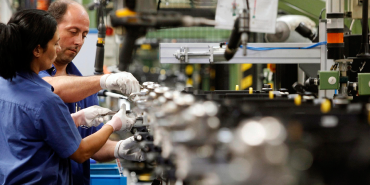 El empleo industrial registró una caída interanual del 3,8% en febrero