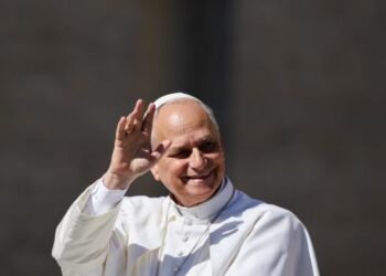 León XIV publicó su primera encíclica y advirtió sobre los riesgos de una IA “sin control humano”