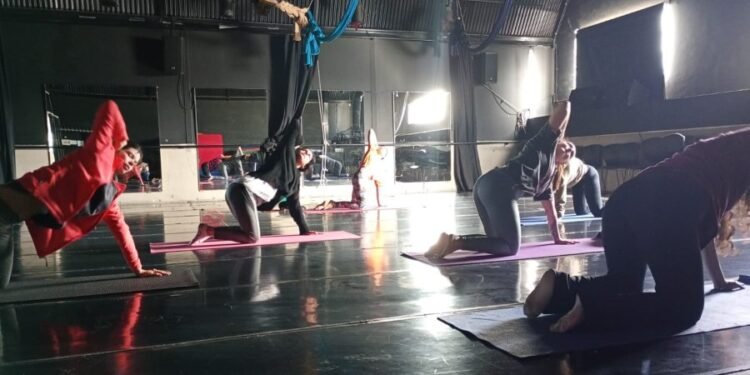 Nuevo taller de Yoga en la EMAE