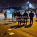 Fuerte accidente en la noche del Villa Podio: una moto quedó incrustada debajo de un auto