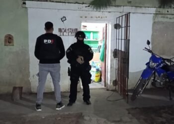 Allanamiento por microtráfico en Tostado: detuvieron a un joven y secuestraron droga, dinero y armas