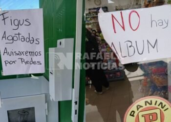 Furor por el álbum del Mundial 2026 en Rafaela: faltan ejemplares y ya se agotaron paquetes de figuritas en varios kioscos