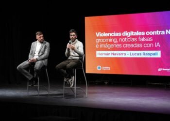 Educación digital: 1.500 directivos, docentes y familias participaron en charlas sobre violencias digitales contra niñas, niños y adolescentes